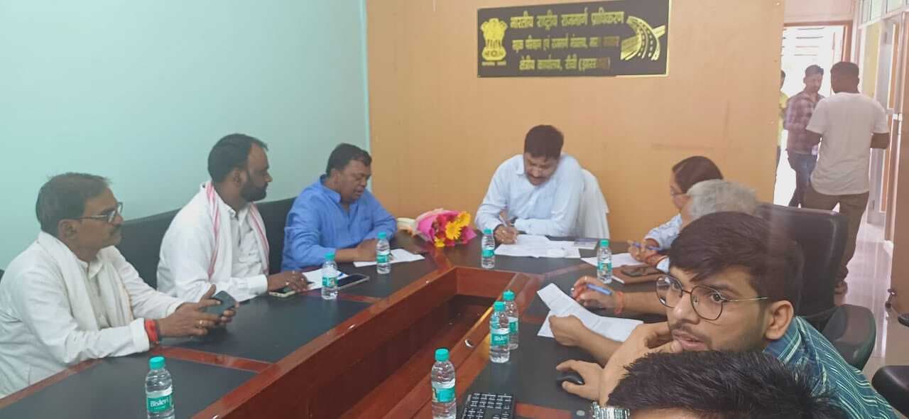 सड़क, पुलों का शीघ्र जीर्णोद्धार करे एनएचएआइ : चंद्र प्रकाश