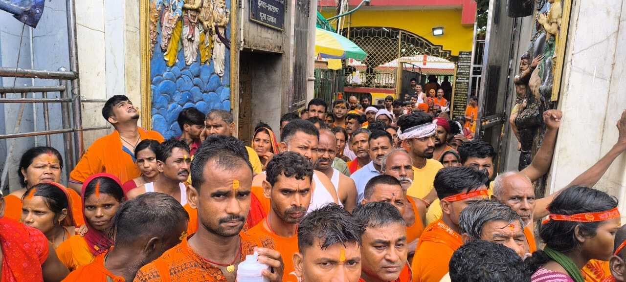 प्रमुख :: 60 हजार श्रद्धालुओं ने फौजदारीनाथ को किया जलार्पण