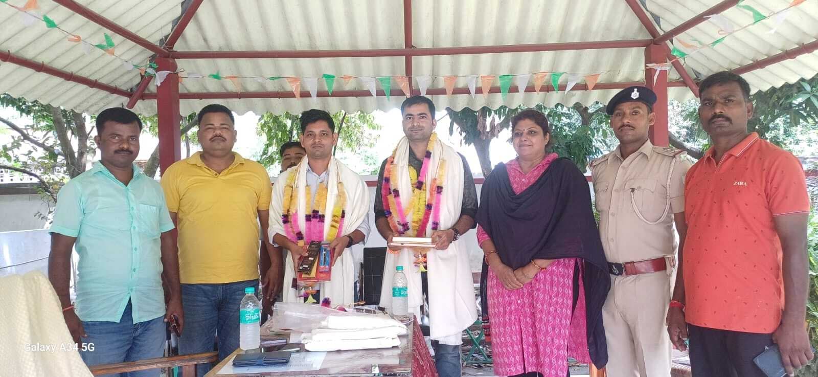 रौटा थाना ने स्थानांतरित पुलिस पदाधिकारियों को दी समारोहपूर्वक विदाई