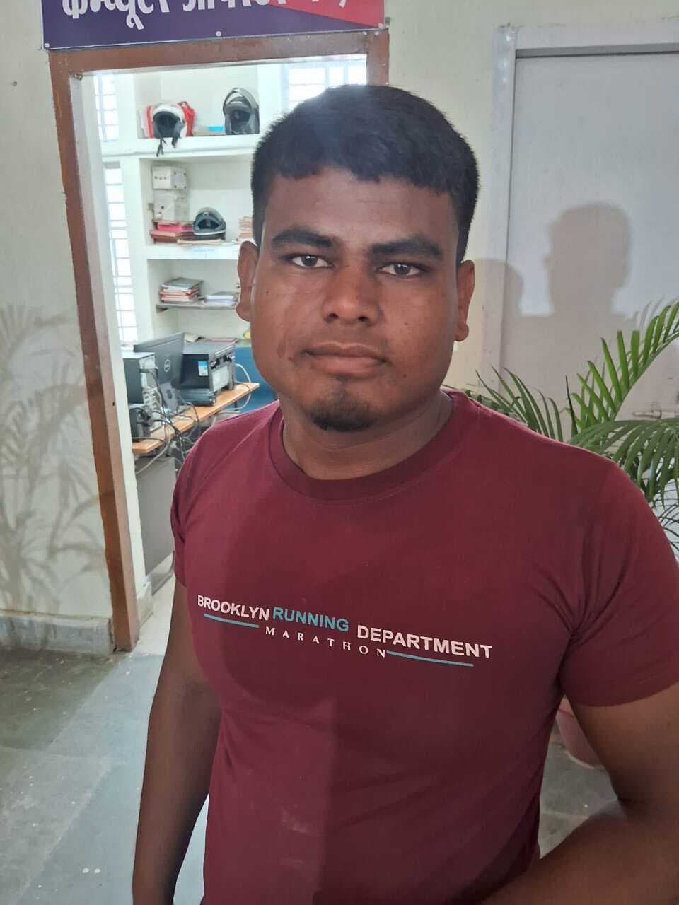 ज्वेलरी दुकान में चोरी कर रहे दो चोर गिरफ्तार