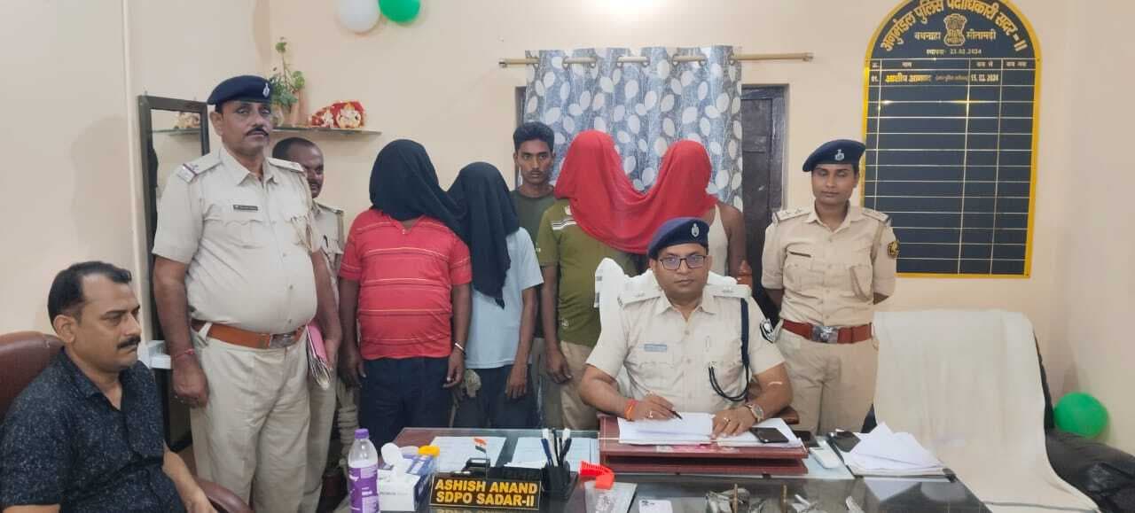 पिस्तौल व कारतूस के साथ चार बदमाश गिरफ्तार, नौ फरार