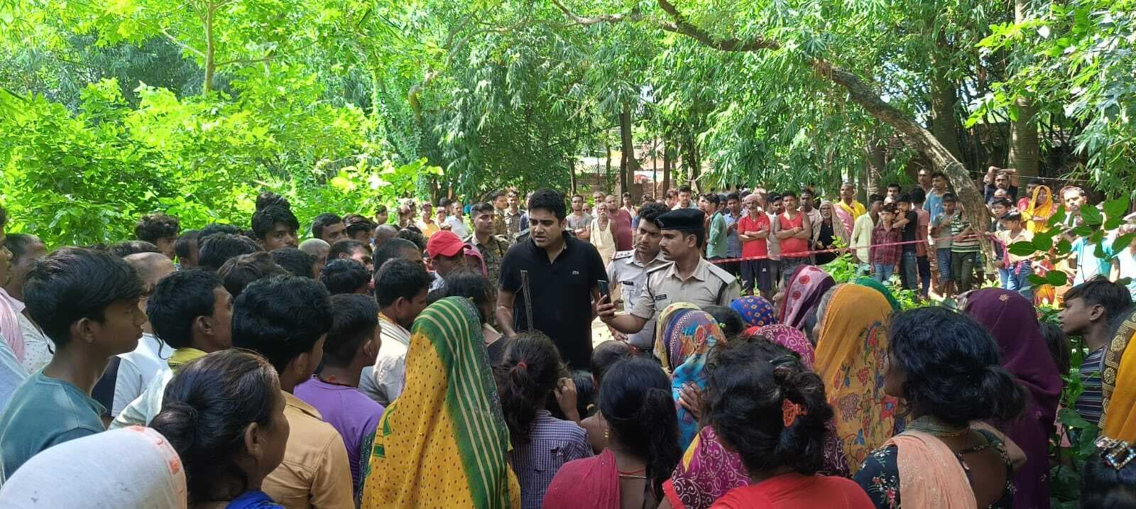 Sitamarhi News : सीतामढ़ी में पीट-पीट गला दबाकर अधेड़ की हत्या