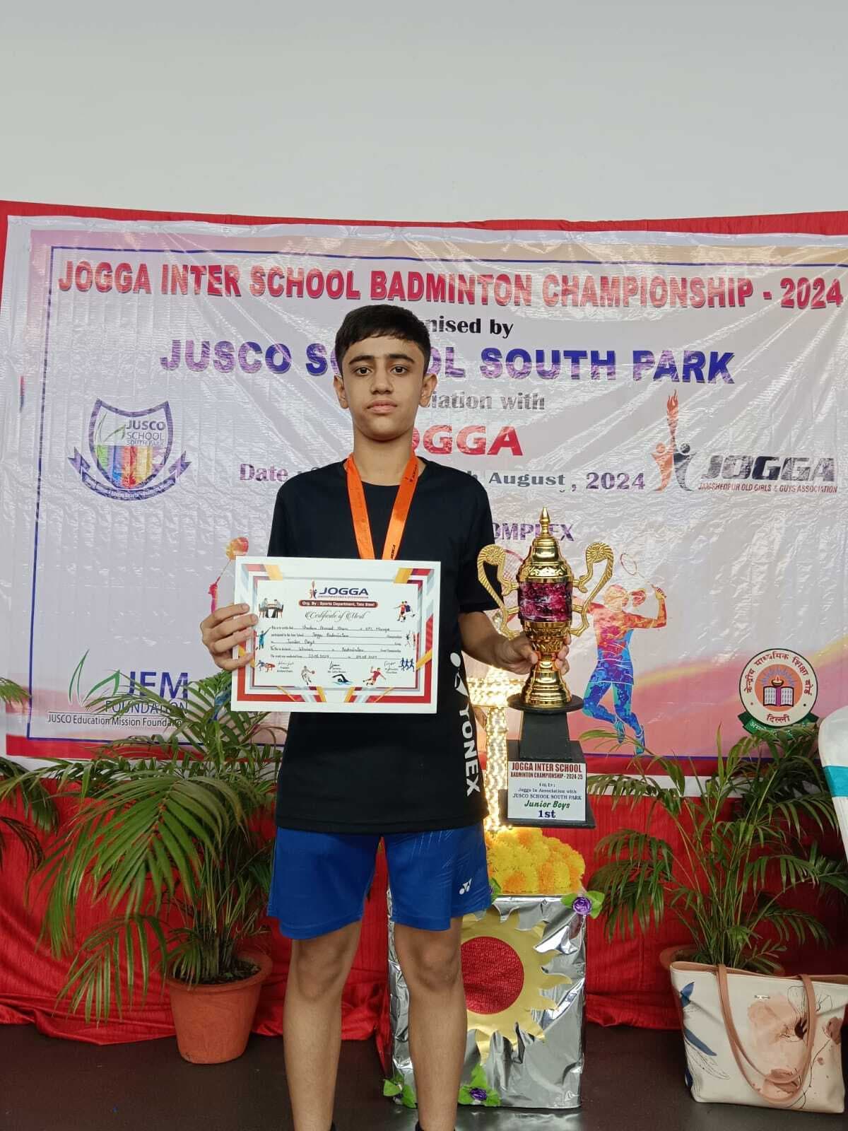 केपीएस मानगो के शटलर सद्दाम ने जीता गोल्डसद्दाम को गोल्ड