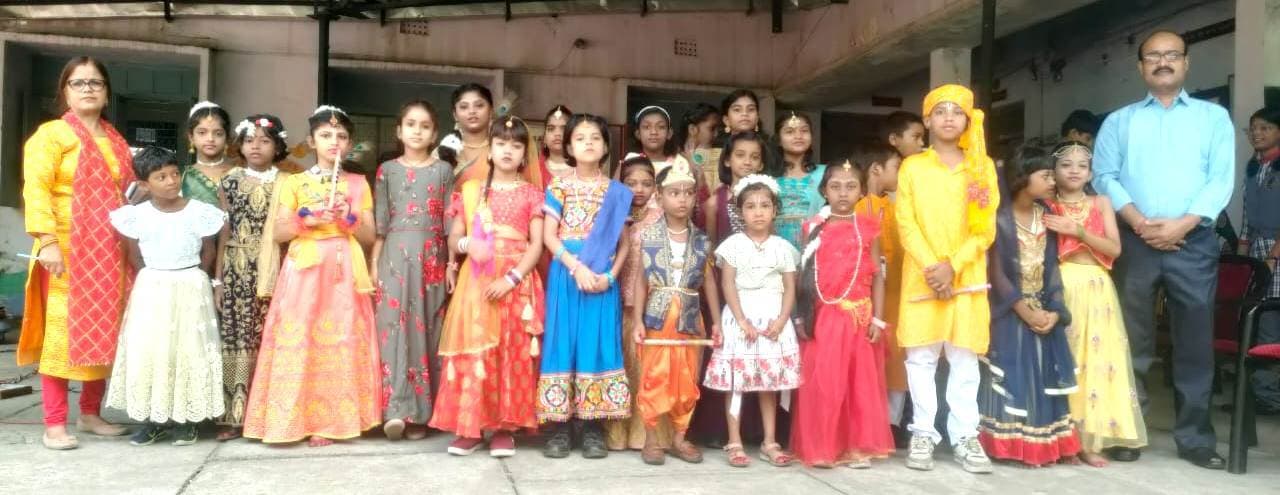 धूमधाम से मनाया गया कृष्ण जन्मोत्सव