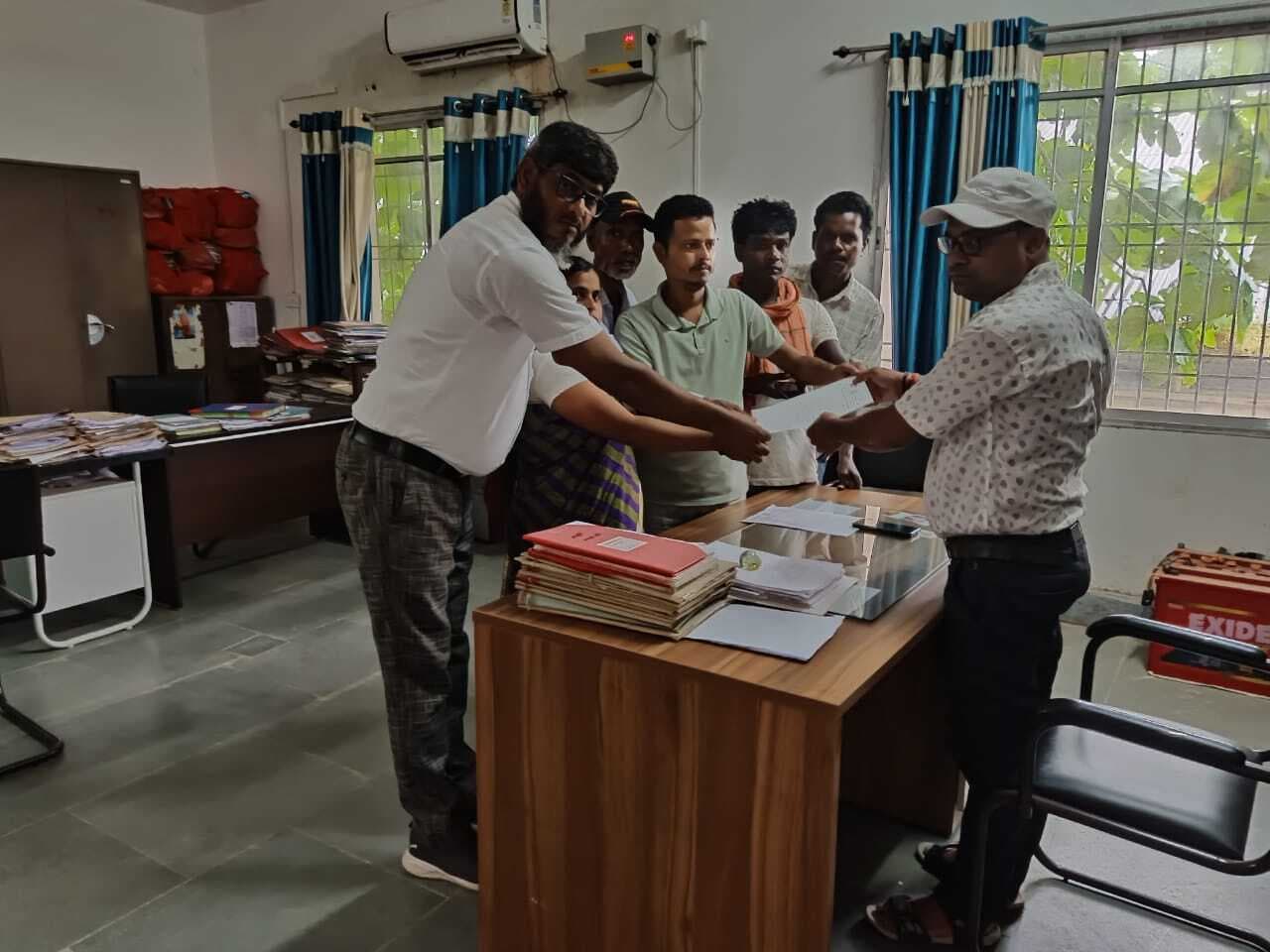 मुखिया ::मुखिया संघ ने सरकारी कार्यों से अलग रहने का लिया निर्णय