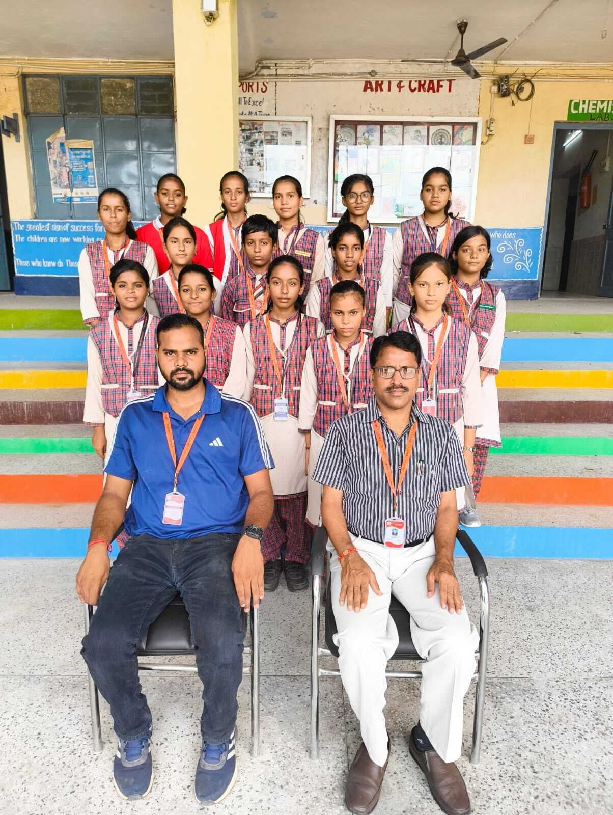 राज्य स्तरीय प्रतियोगिता के लिए डीएवी सीसीएल की टीम रवाना