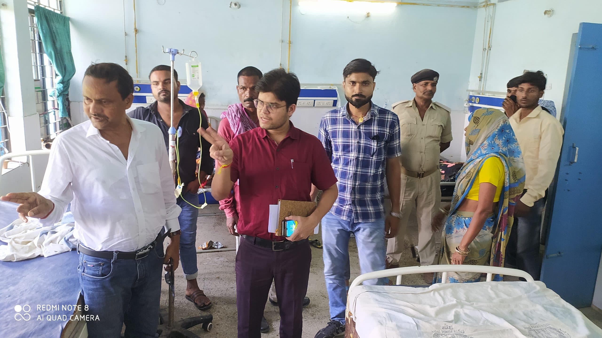 बीडीओ ने अस्पताल में इलाजरत घायलों का जाना हाल