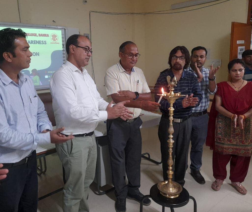 मनो चिकित्सक ने आत्महत्या जैसे विकार को रोकने के लिए इंजीनियरिंग छात्रों को दिये टिप्स