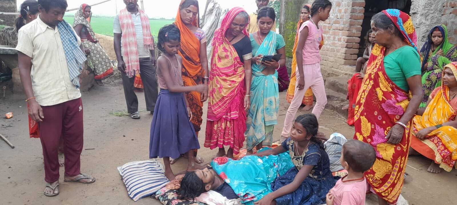 जुगाड़ी पलटने से युवक की मौत