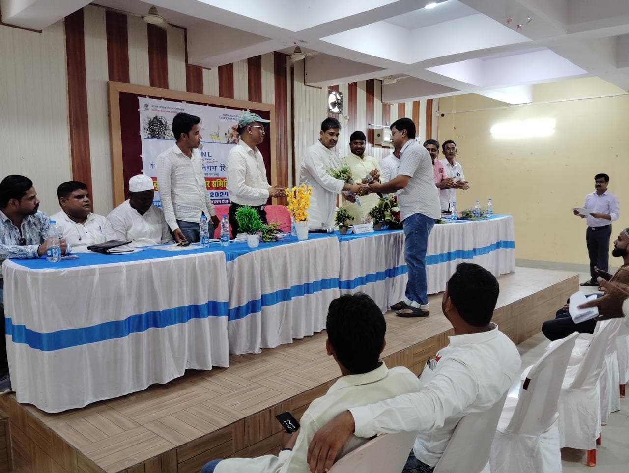 सांसद ने दूर संचार सलाहकार समिति के सदस्यों के साथ की बैठक