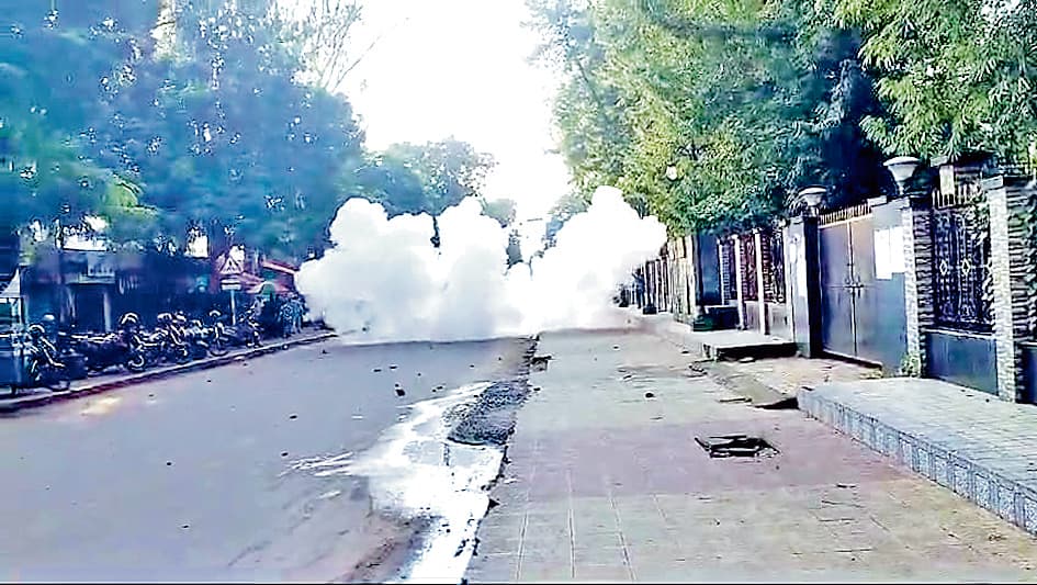 दुर्गापुर में माकपा की रैली पर हमला, माकपा कार्यालय पर हुई बमबाजी