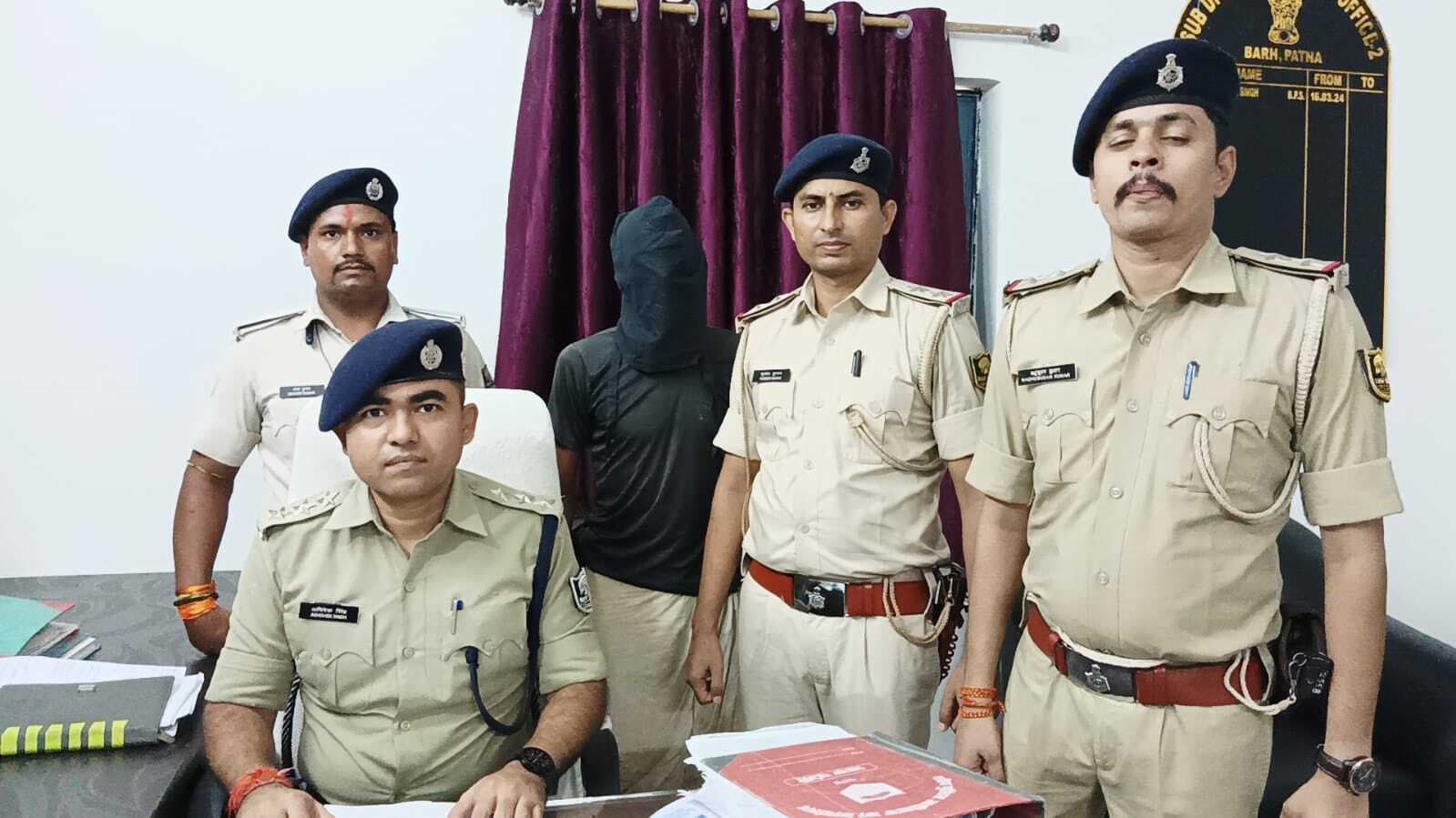 अथमलगोला में छापा, 21 किलो गांजा के साथ तस्कर पकड़ाया