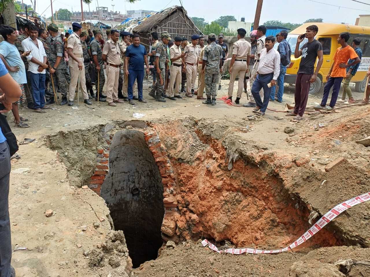 मौत का सीवरेज: बिना कनेक्शन मेनहोल में आ गया पानी, सेफ्टी का नहीं रखा ख्याल