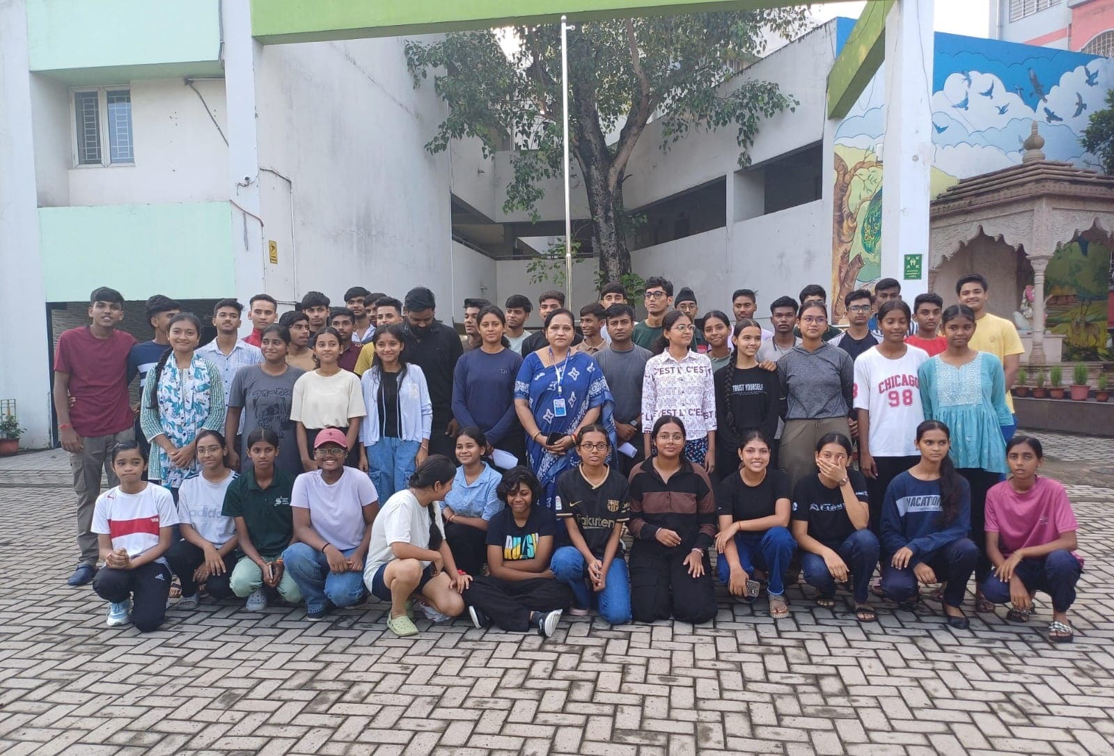 सीआइएससीइ जमशेदपुर जोनल वॉलीबॉल टीम भागलपुर रवानाा