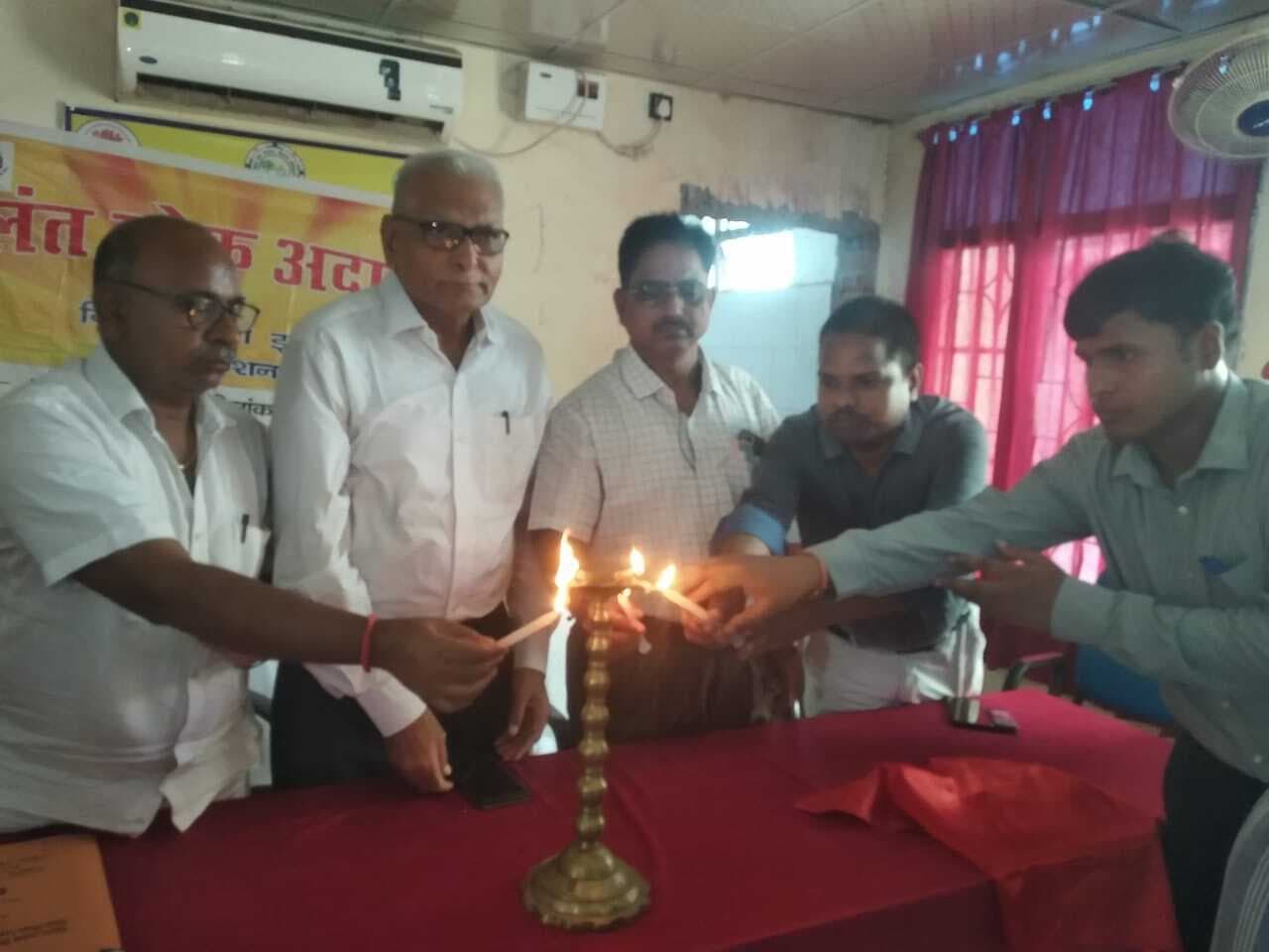 बहादुरगंज प्रखंड कार्यालय में चलंत लोक अदालत आयोजित, 396 वादों का हुआ निष्पादन