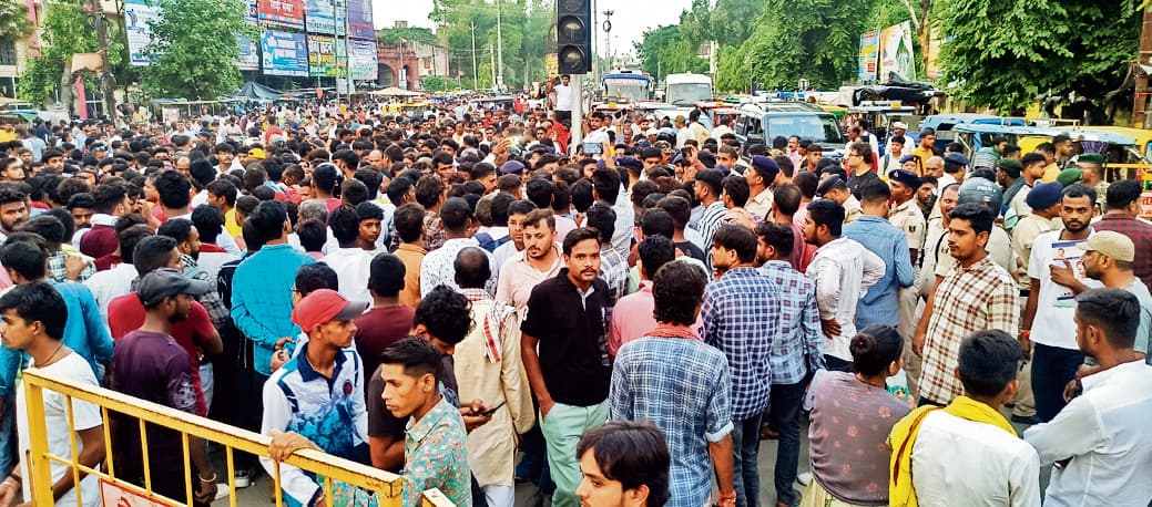 जिले में दिनदहाड़े दो युवकों की हत्या