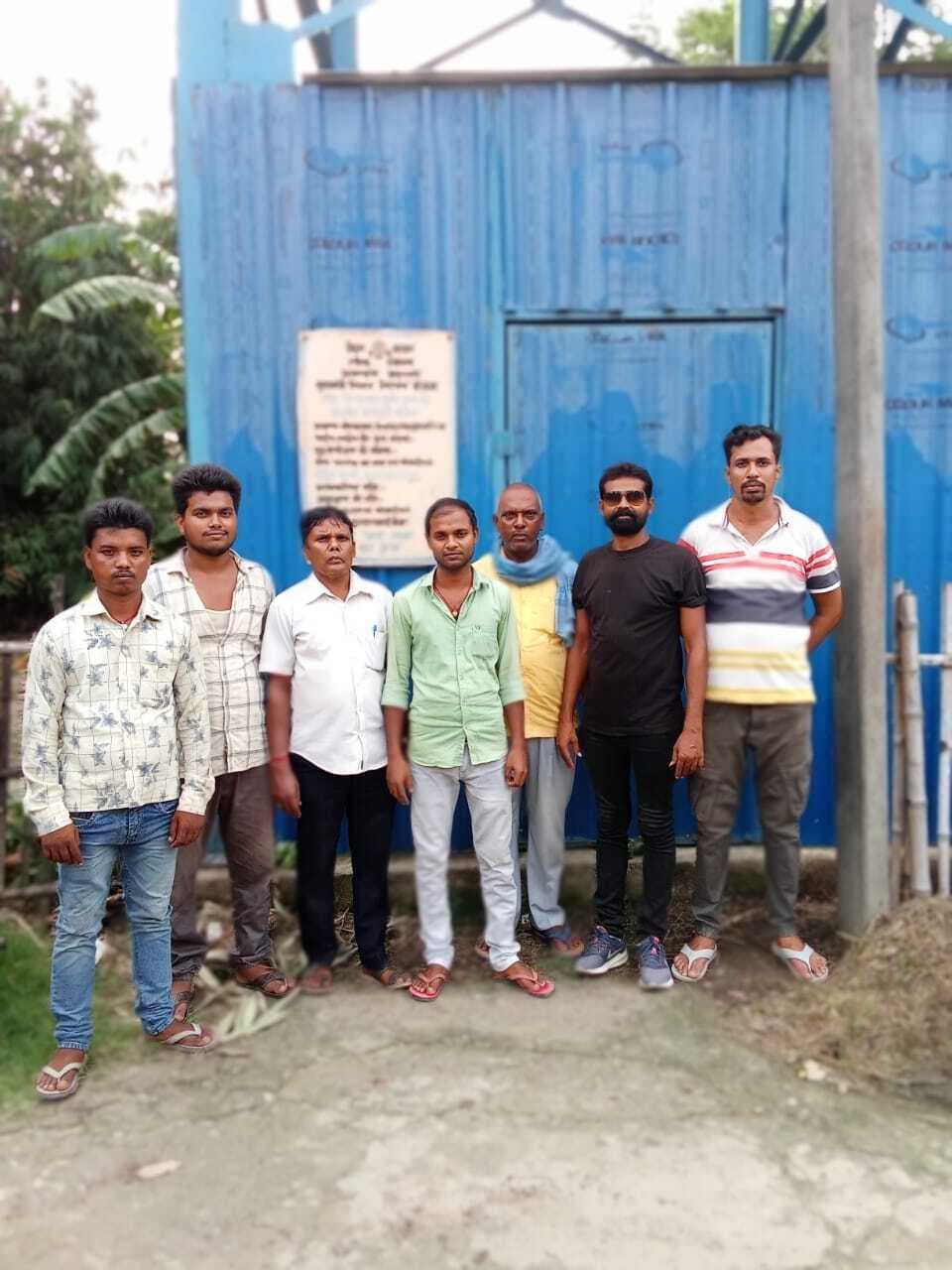 19 महीनों से लंबित मानदेय को लेकर पंप ऑपरेटरों ने शुरू किया सामूहिक हड़ताल