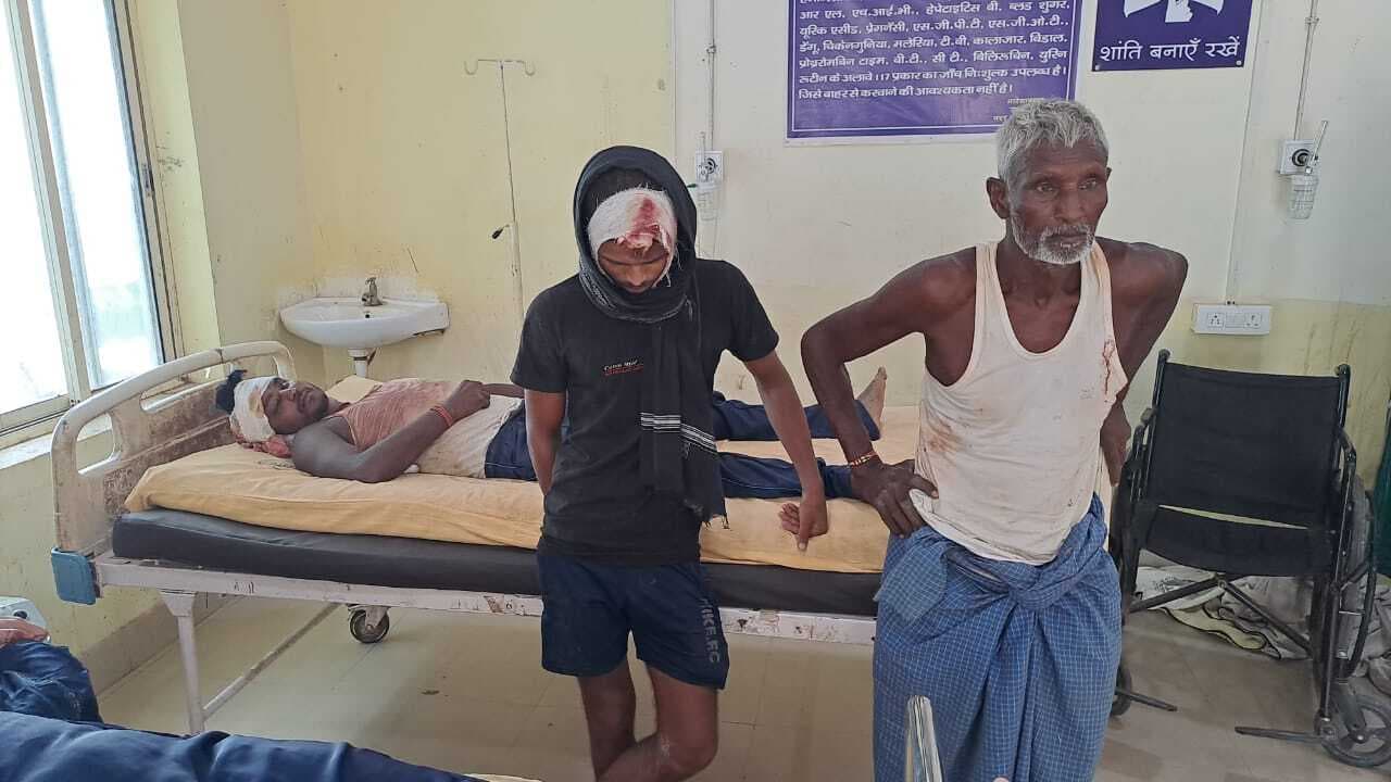 टेटियाबंबर के कठनी गांव में दो पक्षों में मारपीट, तीन घायल