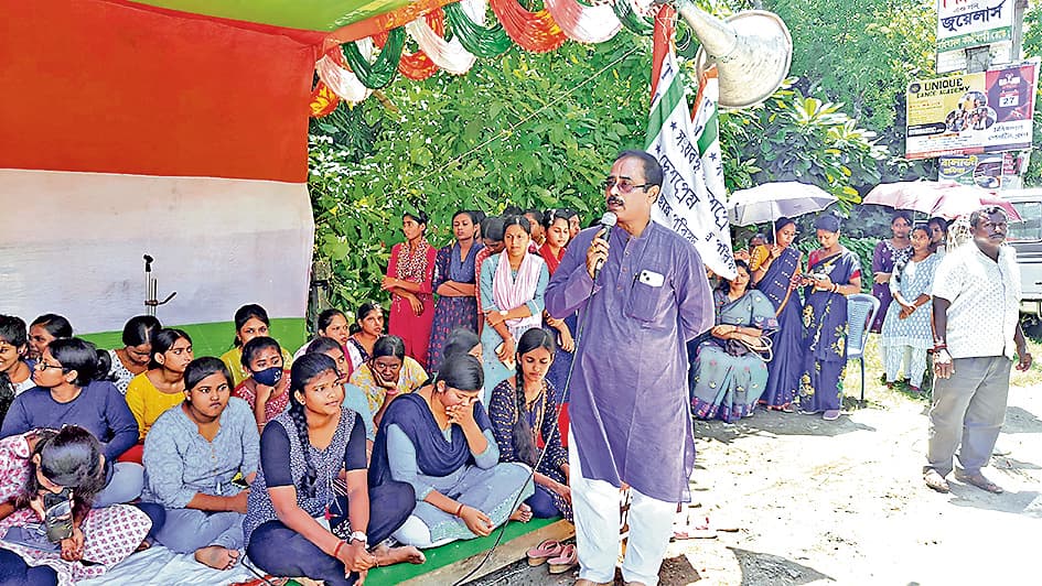राज्यभर में तृणमूल छात्र परिषद का धरना-प्रदर्शन