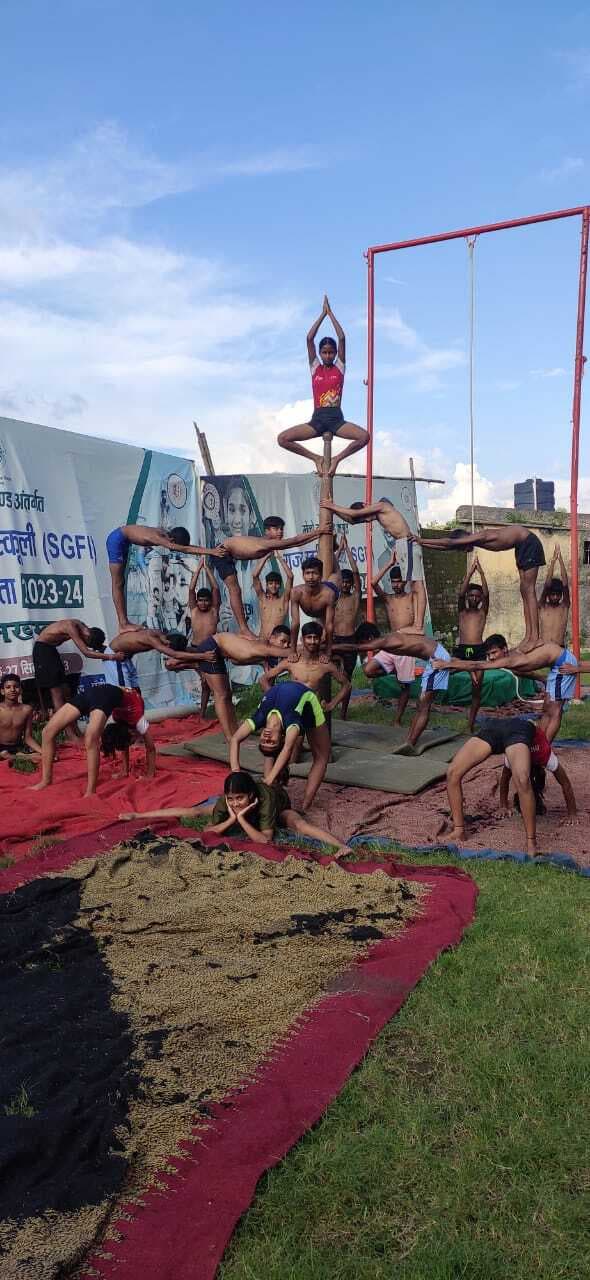 Sports : मलखंब अकादमी के खिलाड़ियों ने किया शानदार प्रदर्शन