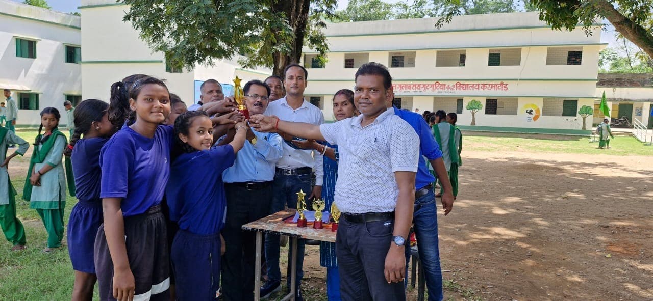 कबड्डी में उमवि मुर्गाबनी ने आरजीआरजी प्लस-टू करमाटांड़ को हराया