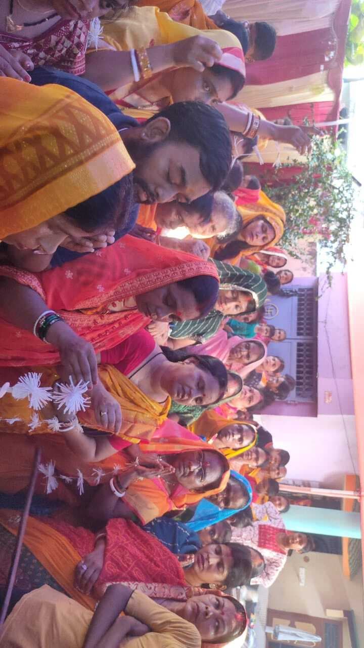 बाबा गणिनाथ गोबिंद जी की विधि-विधान व मंत्रोच्चारण के साथ की गयी पूजा अर्चना