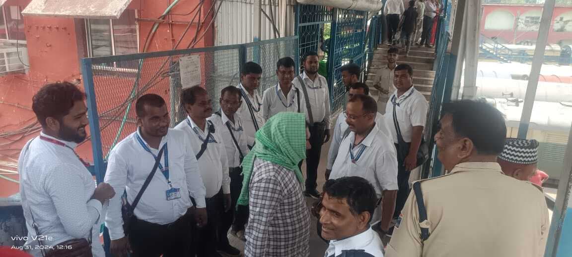 मेगा टिकट चेकिंग अभियान में 40 धराये