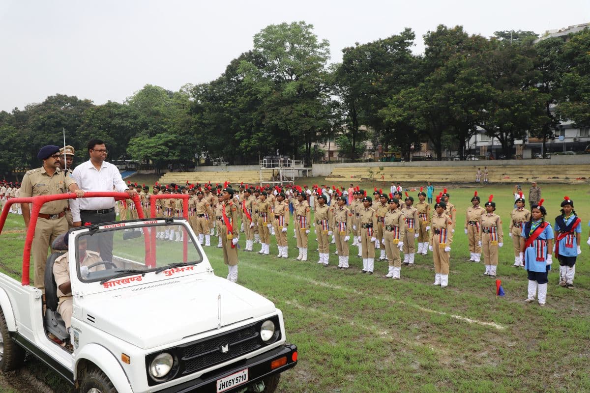 Independence Day 2024: जमशेदपुर के गोपाल मैदान में स्वास्थ्य मंत्री बन्ना गुप्ता करेंगे ध्वजारोहण, फुल ड्रेस रिहर्सल में दिखी आन-बान-शान