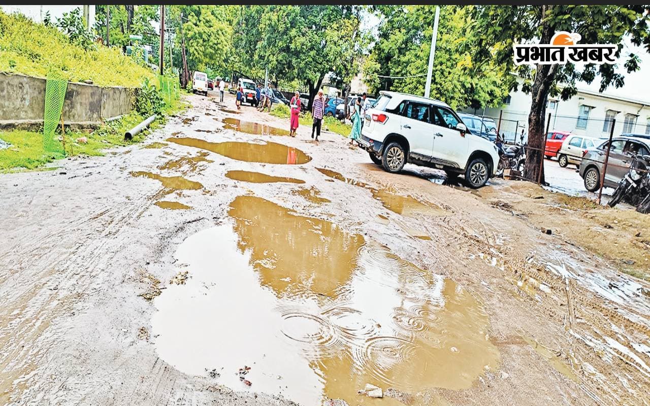 गया में बना 200 करोड़ का सुपर स्पेशलिटी हॉस्पिटल, पर एम्बुलेंस के लिए रास्ता नहीं