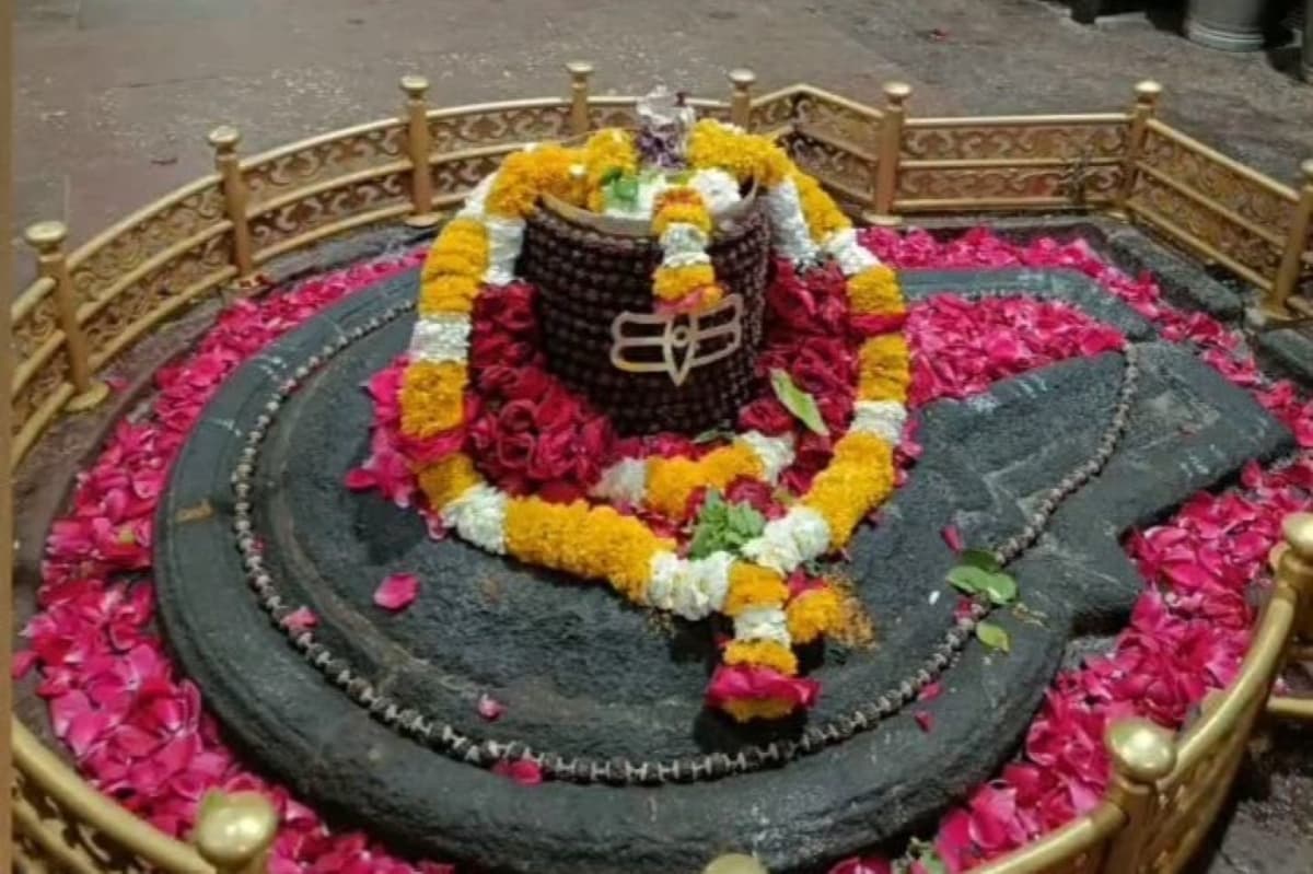 Sawan 2024: सावन के तीसरे सोमवार करें महाराष्ट्र के पवित्र शिव मंदिरों के दर्शन