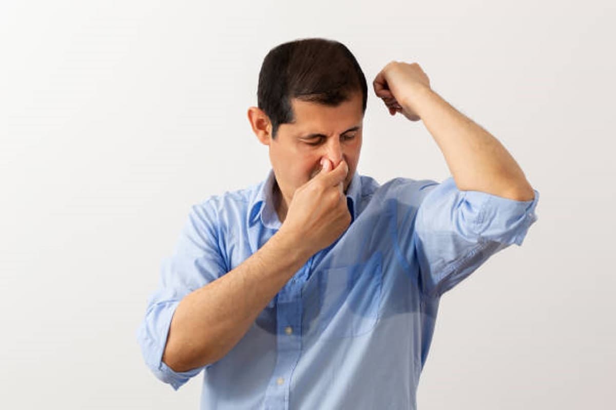Body Odor Remedies: इन घरेलू उपायों से खत्म होगी शरीर से आने वाली दुर्गंध