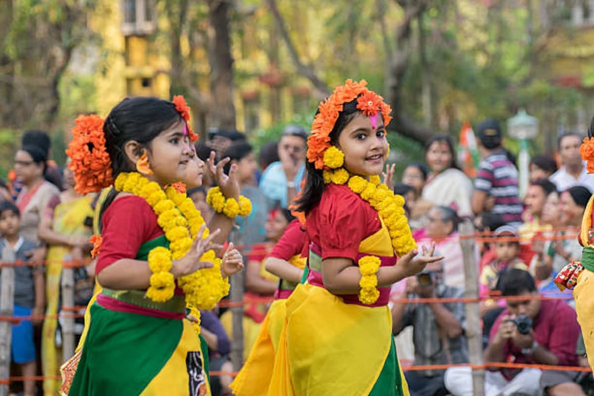 Independence day songs for dance: 15 अगस्त के दिन जरूर करें इन गानों पर डांस, देश प्रेम का होगा एहसास
