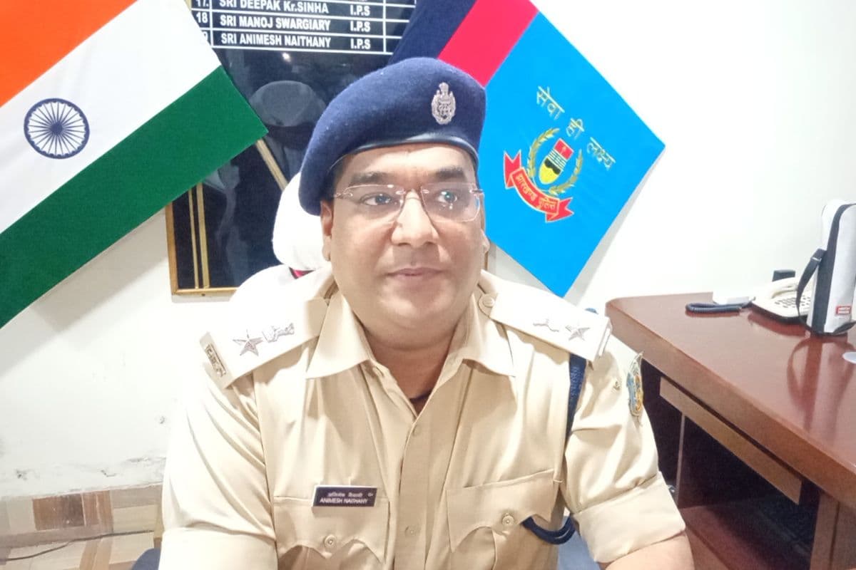 Jharkhand News: गुवाहाटी एनसीबी का नाला में छापा, 12.80 लाख रुपये और कई हथियार बरामद