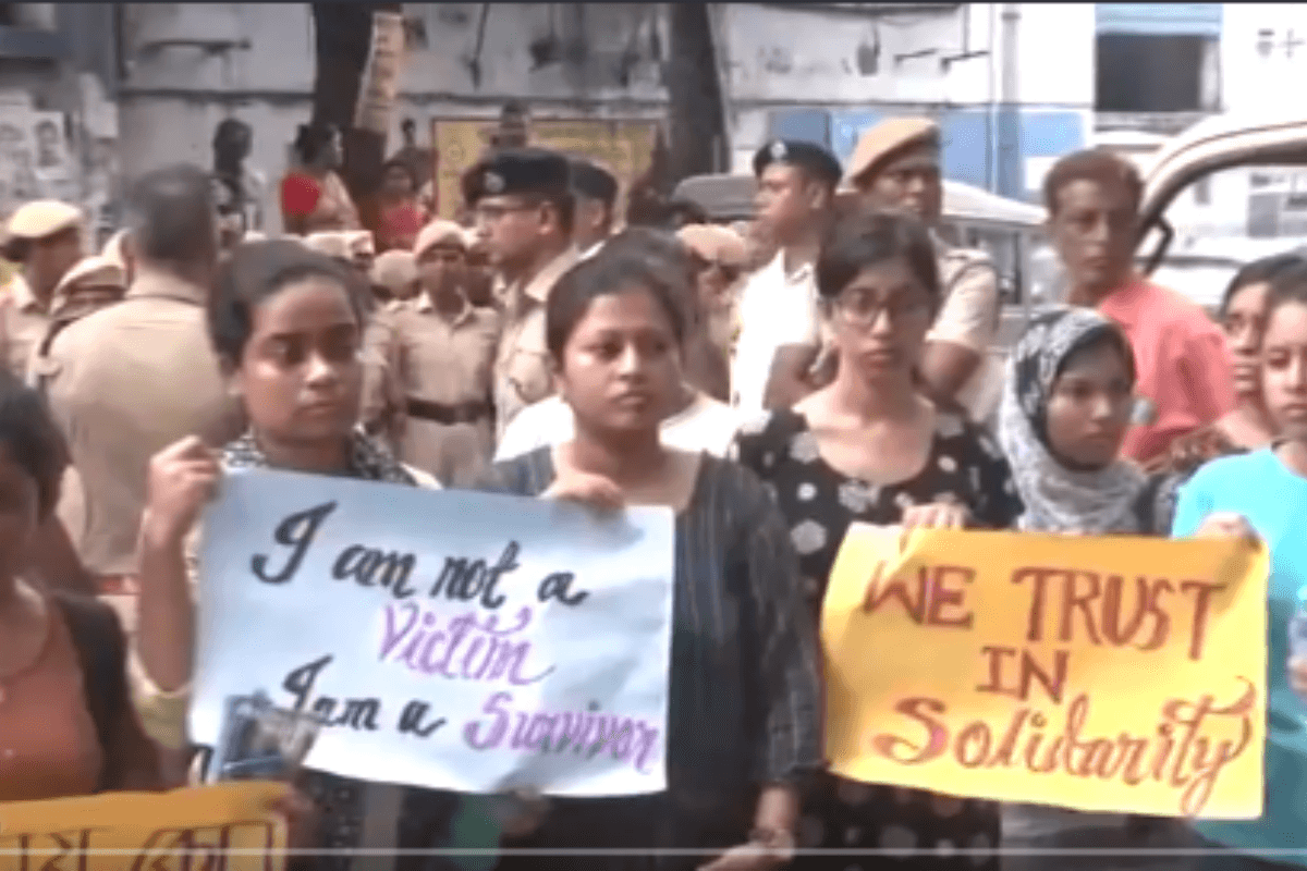 RG Medical College: जूनियर डॉक्टरों के प्रदर्शन के बीच ममता सरकार ने उठाया बड़ा कदम, 12 अगस्त से देशभर के डॉक्टरों का हड़ताल