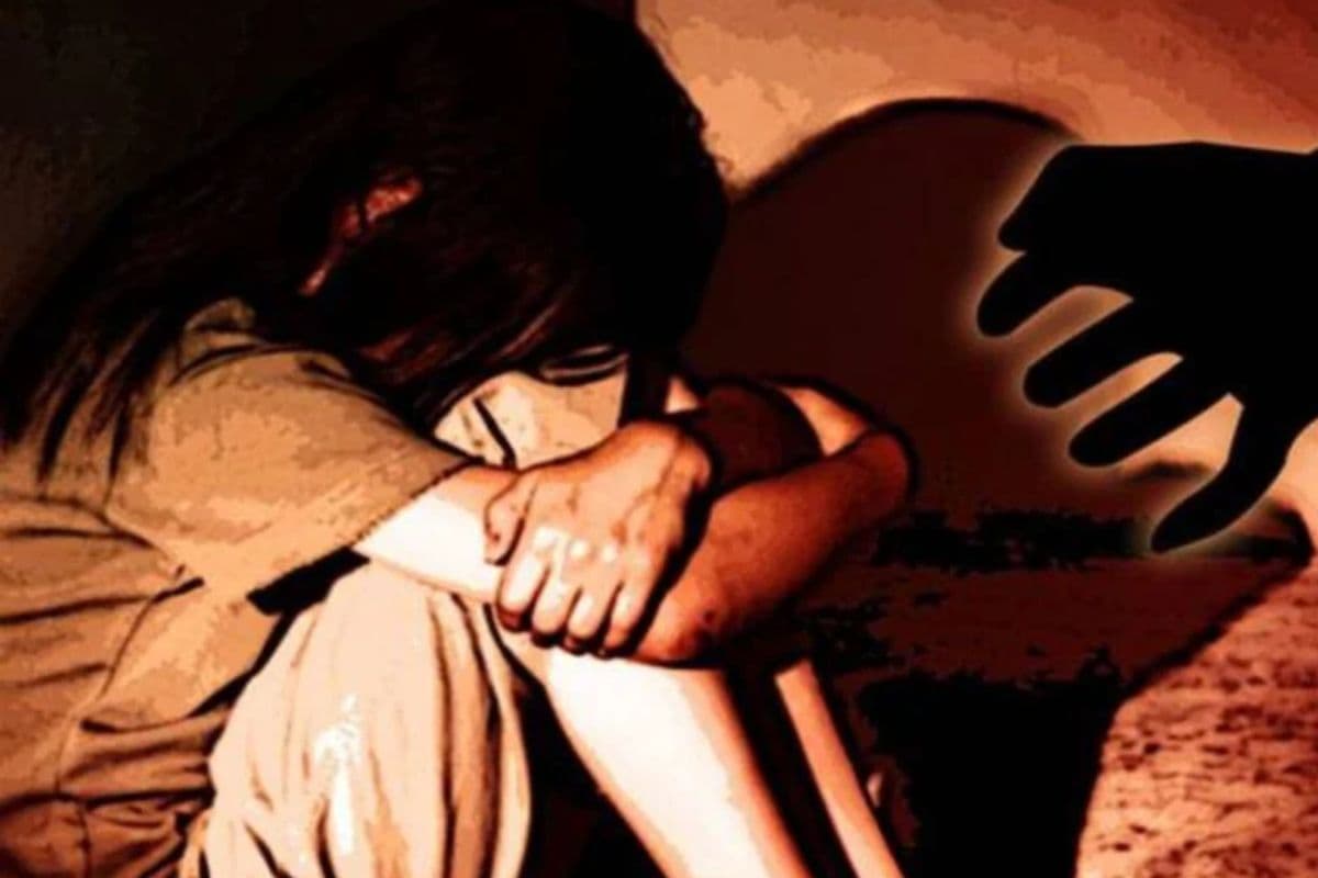 Physical Abuse: नाबालिग छात्रा, दुष्कर्म, दो स्कूली लड़के, लोक लाज और आत्मदाह… मानवता हुई शर्मसार