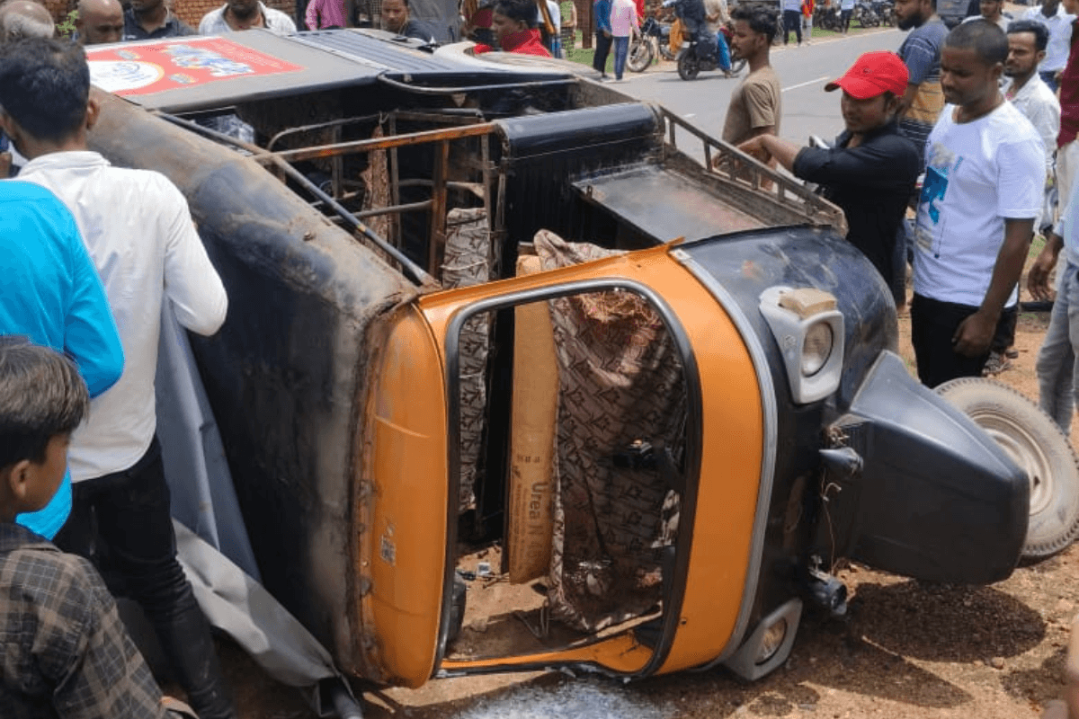 Road Accident In Hazaribagh: सड़क हादसे में हुई 6 वर्षीय बच्चे की मौत, गुस्साए लोगों ने किया सड़क जाम