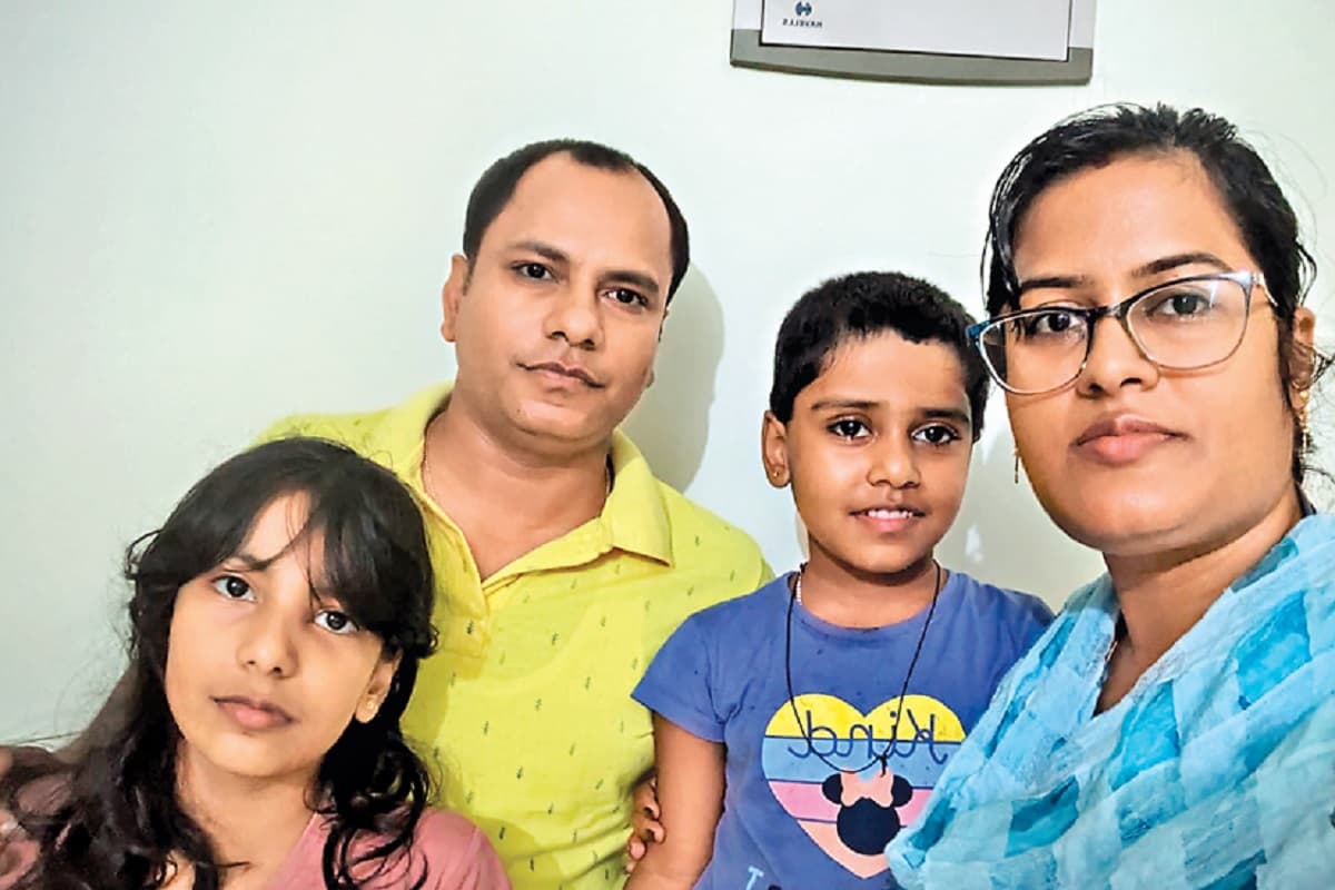 परिवार के साथ बांग्लादेश में फंसे रांची के मनीष, मदद के लिए कर रहे हैं भारतीय दूतावास से संपर्क