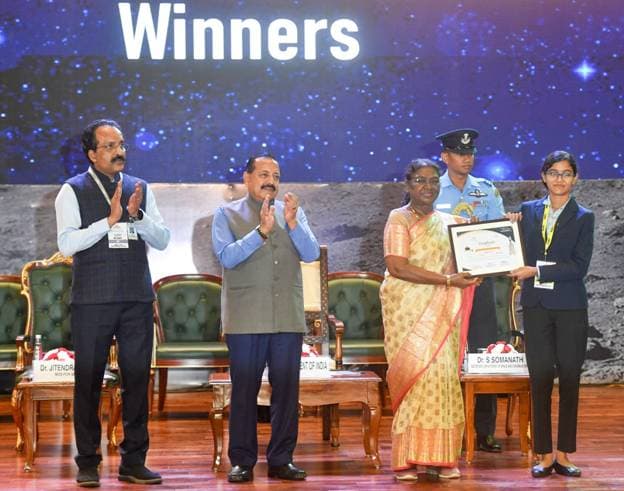 National Space Day: अगले एक दशक में भारत का स्पेस क्षेत्र 44 बिलियन डॉलर का होगा