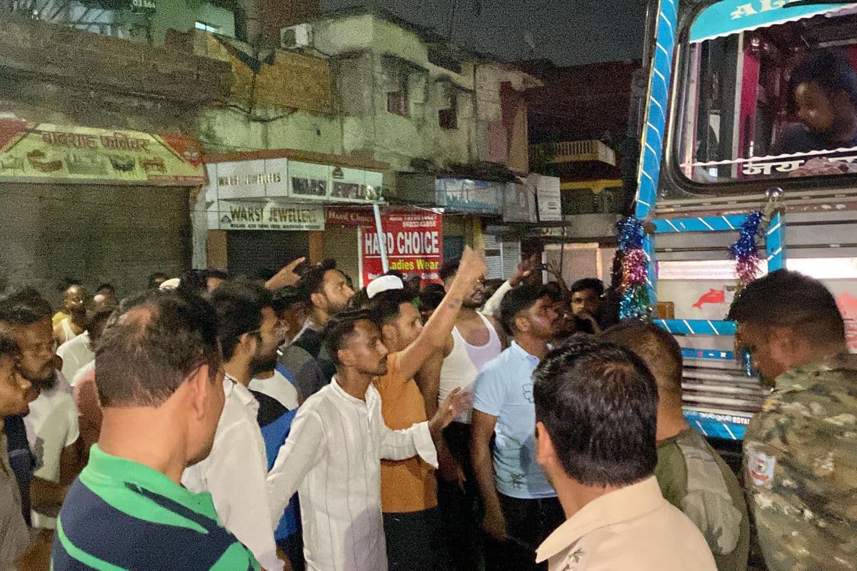 Jharkhand News: गिरिडीह में ट्रक की स्पीड ने छीन ली 2 परिवारों की खुशियां