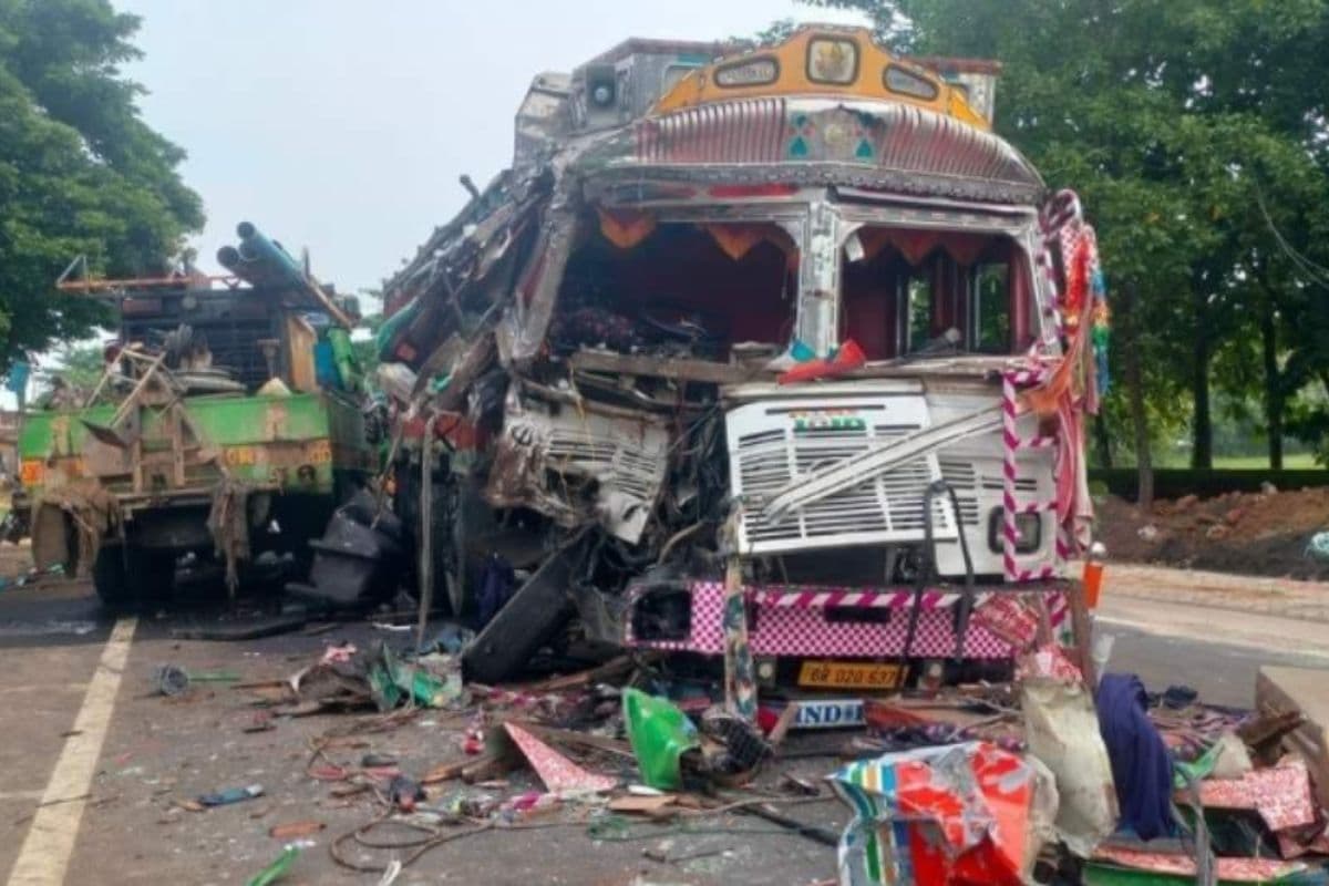 Road Accident in Jharkhand: गिरिडीह में बोरिंग गाड़ी और ट्रक की टक्कर में 2 की मौत, 3 घायल