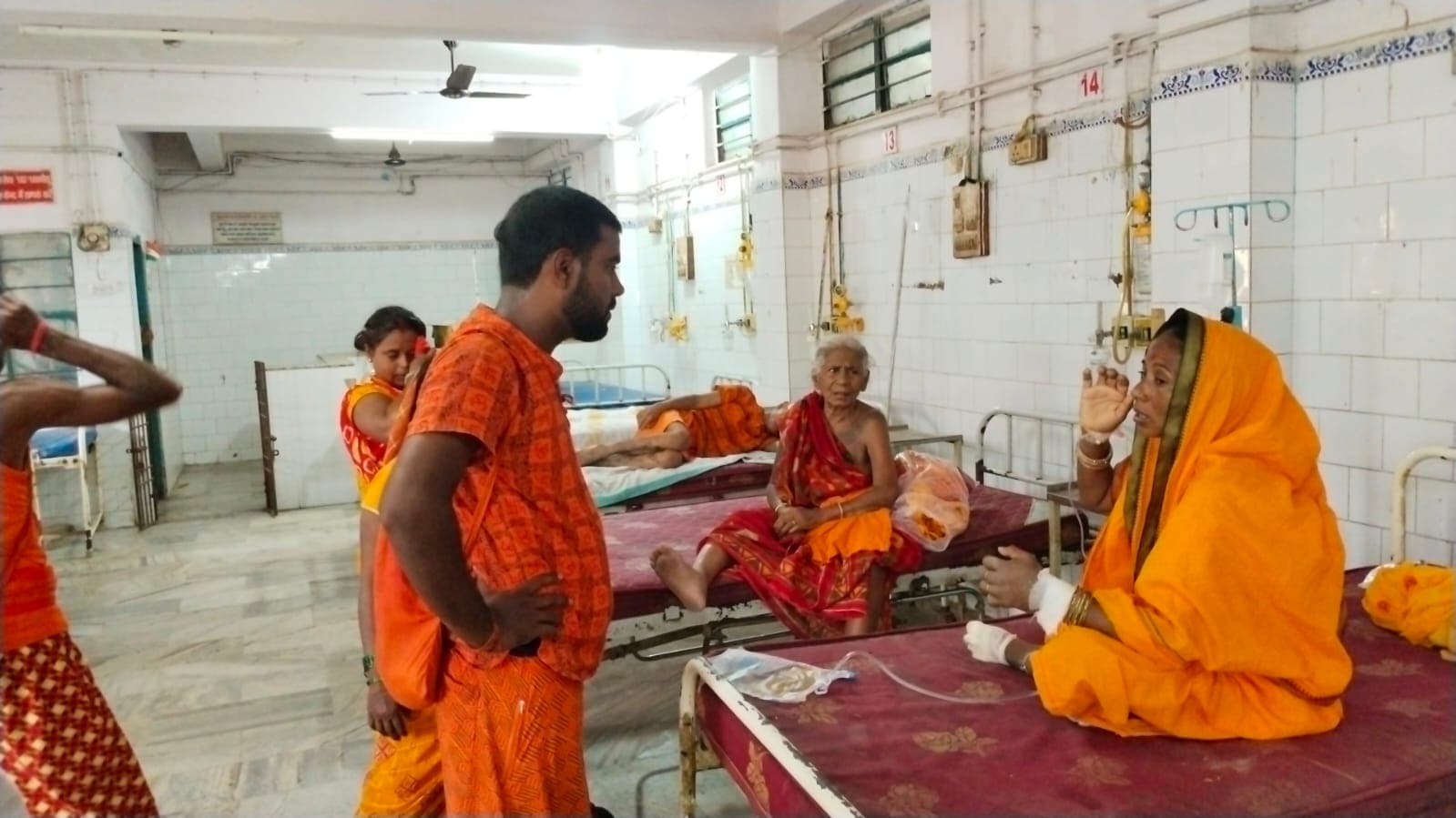 सुल्तानगंज में हाईटेंशन तार की चपेट में आने से झुलसे कांवड़िये, तीन की हालत गंभीर