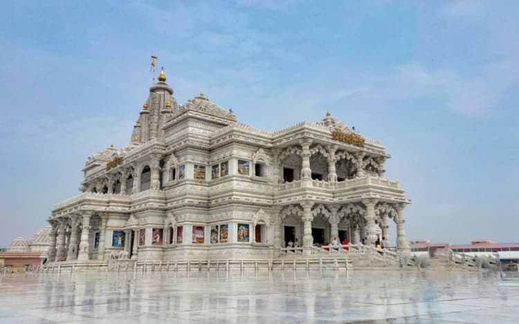 Durga Puja 2024: सासाराम में 75 फुट ऊंचे और 85 फुट चौड़े भव्य पंडाल में विराजेंगी मां दुर्गा, दिखेगा वृंदावन के प्रेम मंदिर की झलक