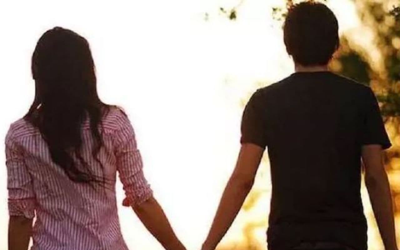 Bihar News: मुजफ्फरपुर में पांच बच्चों की मां प्यार की खातिर पति को छोड़ा, अब प्रेमी ने कर दिया बड़ा खेल