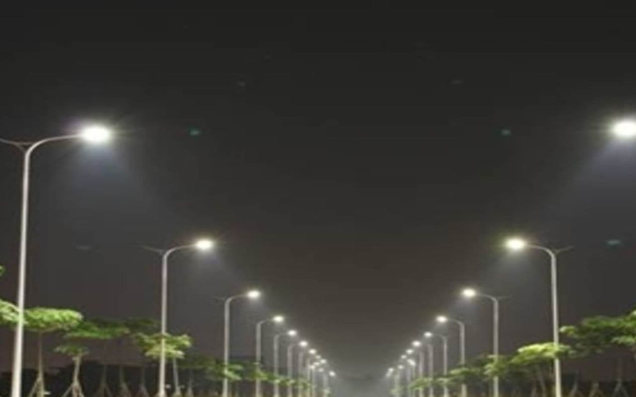 Bihar News: भागलपुर सिटी में स्ट्रीट लाइट्स के लिए टीम गठित, जल्द शुरू होगा सर्वे का कार्य