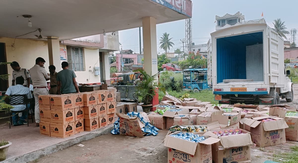 Purnia news : कहीं आप असली समझ नकली शराब तो नहीं पी रहे ?
