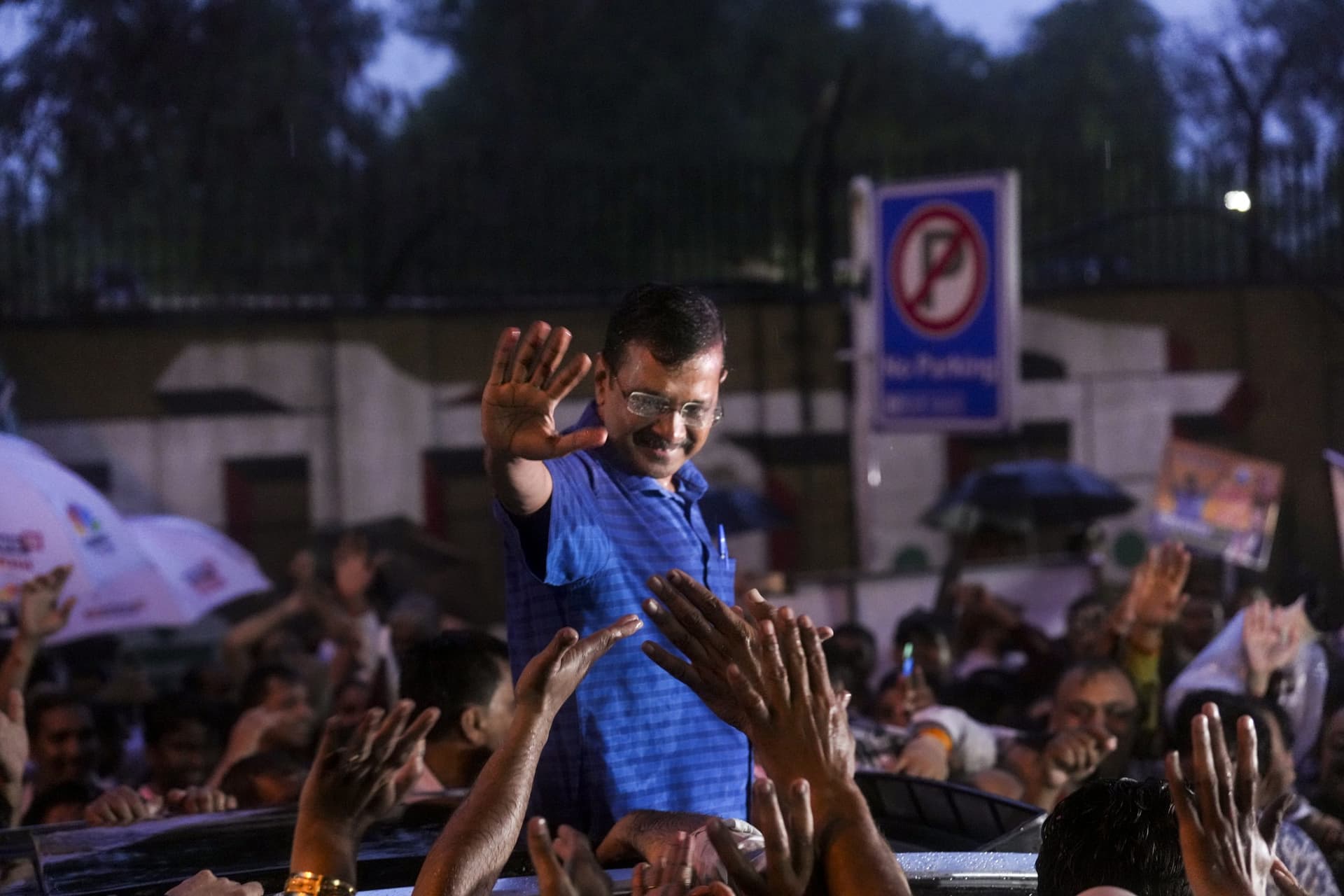 Arvind Kejriwal Bail: तिहाड़ से निकलकर गरजे केजरीवाल, कहा- 'जेल मुझे कमजोर नहीं कर सकती', BJP  पर भी बरसे