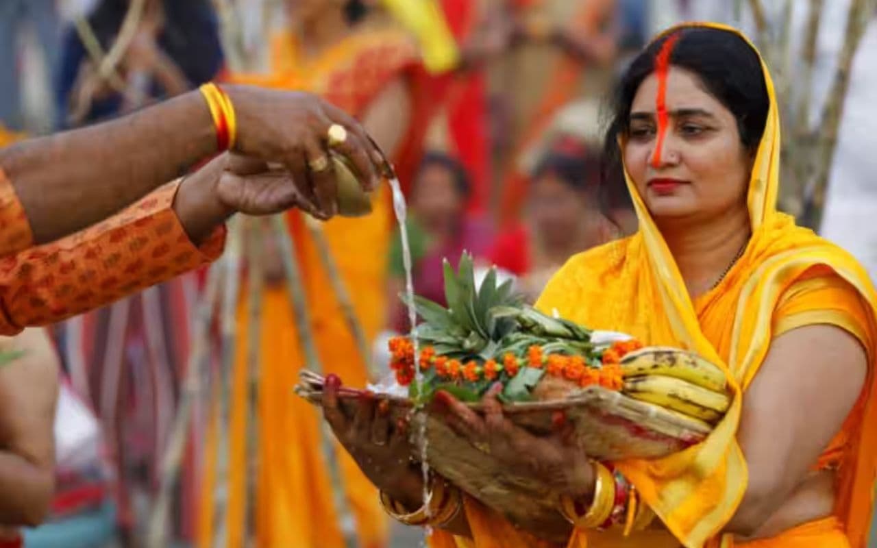 दुर्गा पूजा व छठ के मौके पर छुट्टी देने की उठी मांग, सोशल मीडिया पर हुआ ट्रेंड, केंद्रीय मंत्री ने किया समर्थन