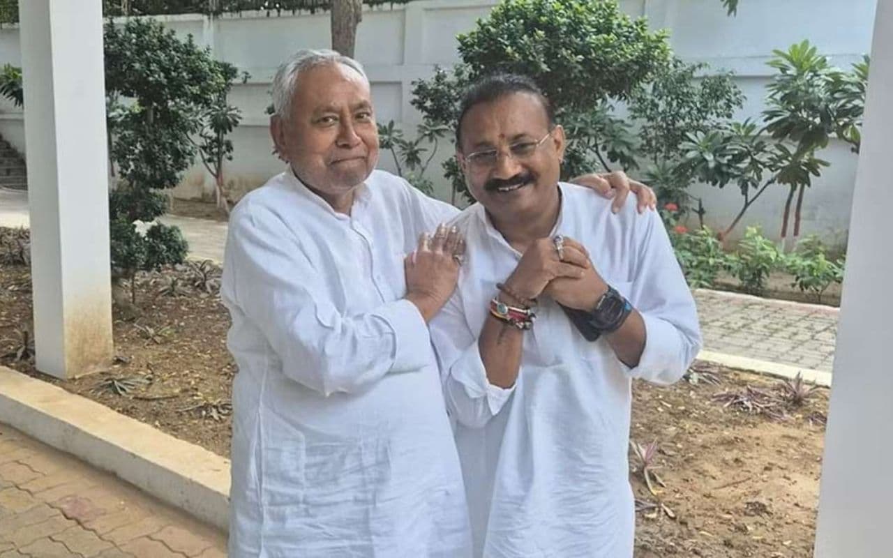 Bihar Politics : हम जिसके साथ रहते हैं उसे… CM नीतीश से मिलने के बाद बोले अशोक चौधरी