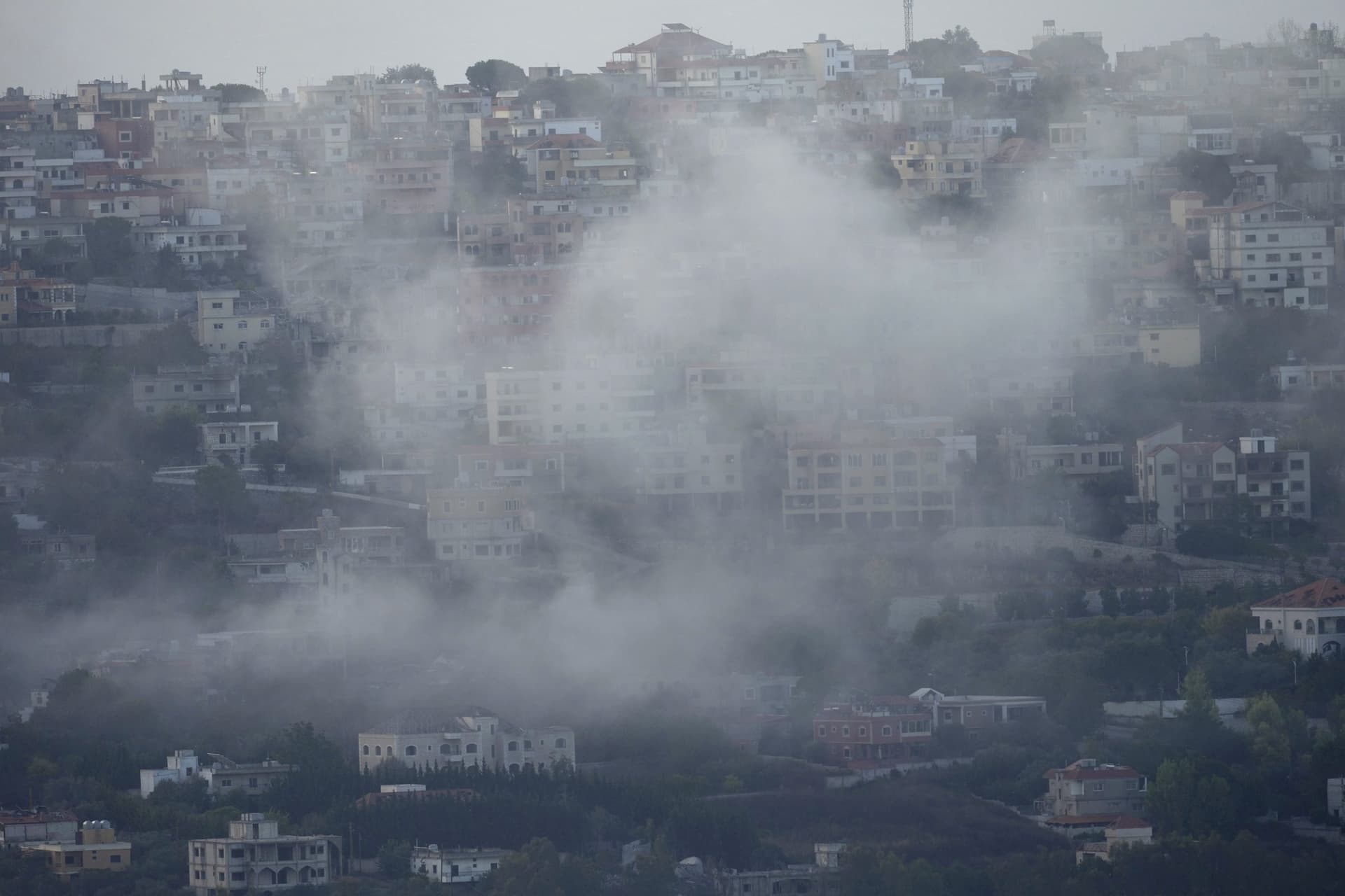 Israel Hezbollah War: इजराइल के हमले में लेबनान में 700 लोगों की मौत, अब जमीनी लड़ाई की तैयारी कर रहा IDF!