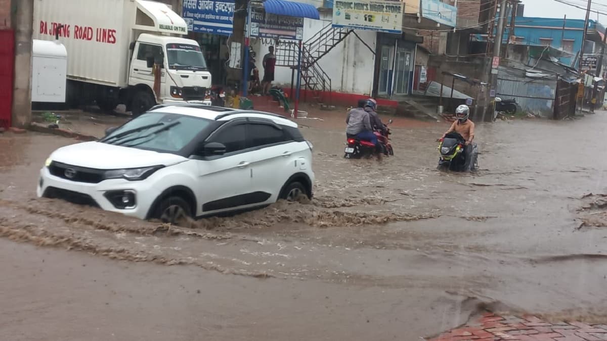 Saharsa news : बारिश ने गर्मी व उमस से दिलायी राहत, जलजमाव ने छीन लिया सुकून